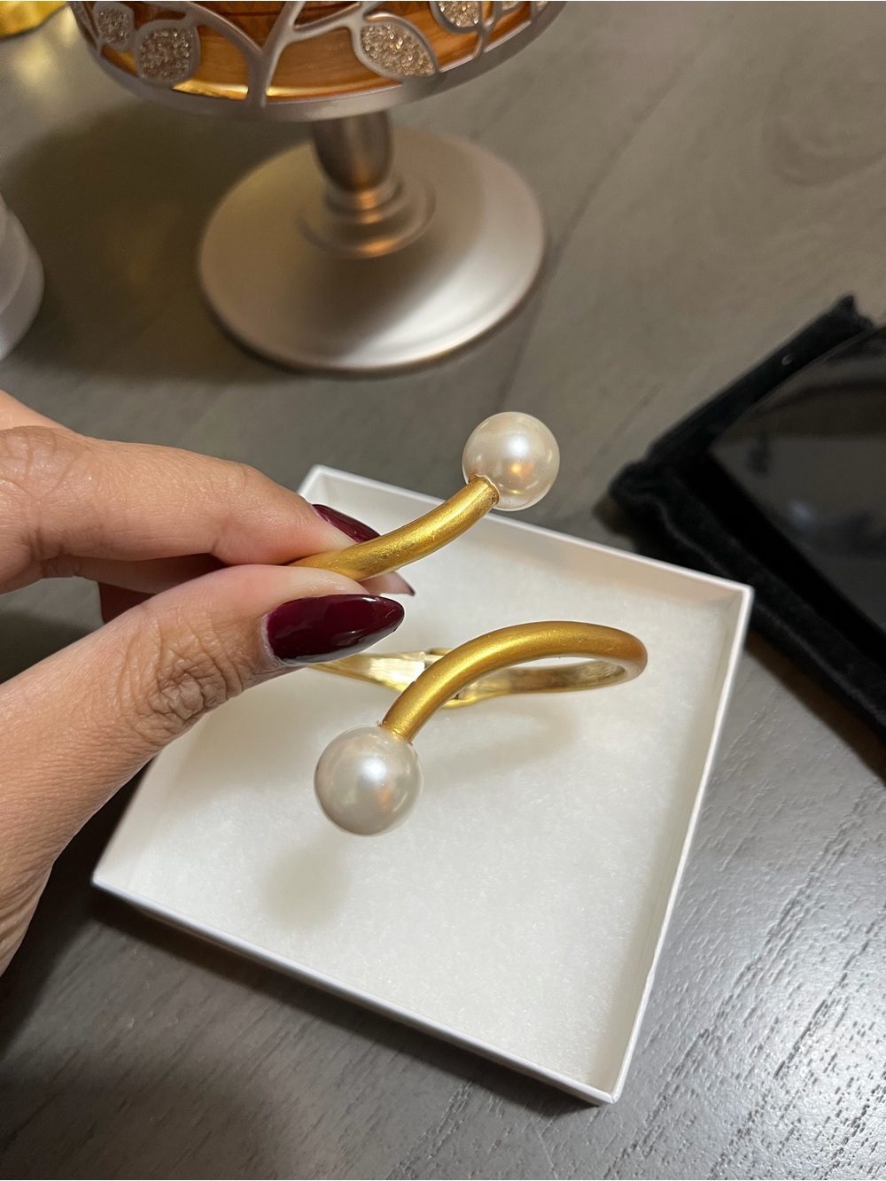 Bangle Accessory Matte Gold with Pearl✨ - Picture 5 of 7